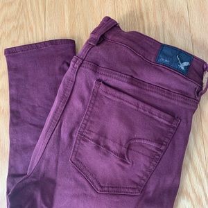 AEO Burgundy Hi-Rise Jegging SZ 4